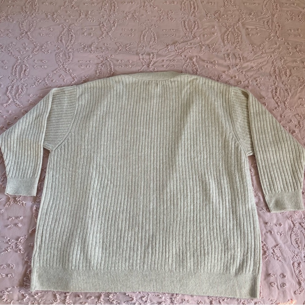 H&M Cardigan - Picture 2 of 6